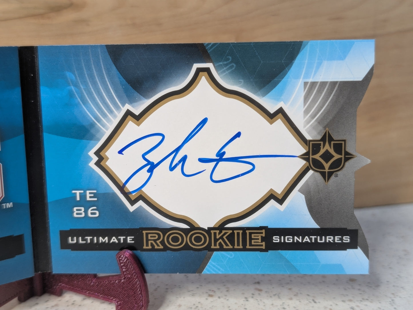2013 UD Ultimate Collection Zach Ertz Rookie On Card Auto Autograph Booklet /199